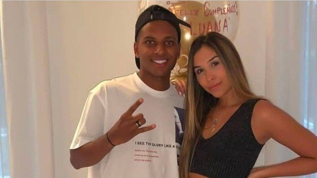 Rodrygo's girlfriend