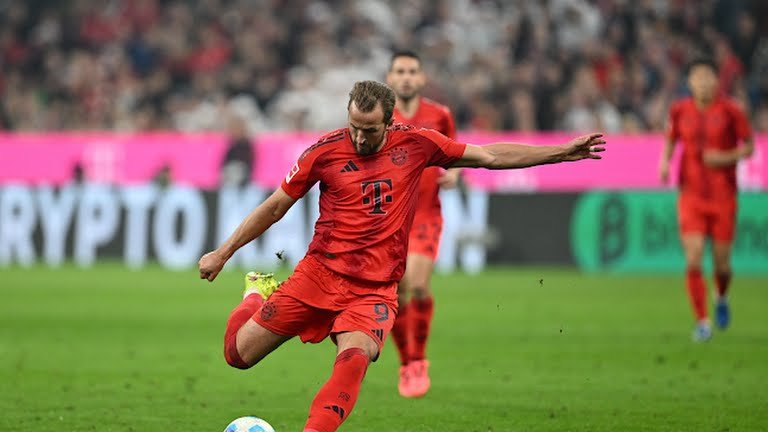 Kane shines with hat-trick in Bayern's Bundesliga defeat