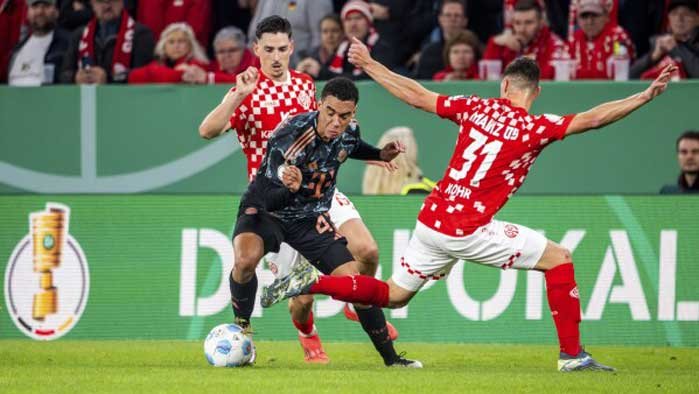 Bayern Munich thrashes Mainz and advances in the German Cup