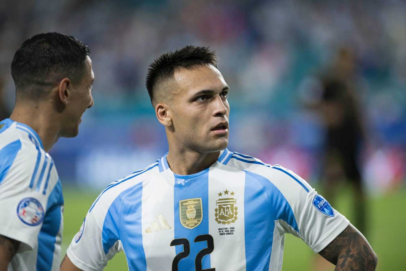 Scaloni: "Lautaro Martínez deserves the Ballon d'Or more than anyone"