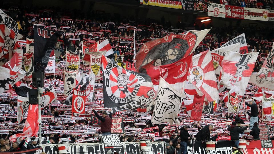 Stuttgart denounces violence against fans on Serbian border