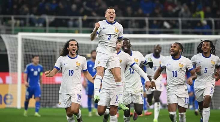 France beats Italy and takes the lead in the group in the last round