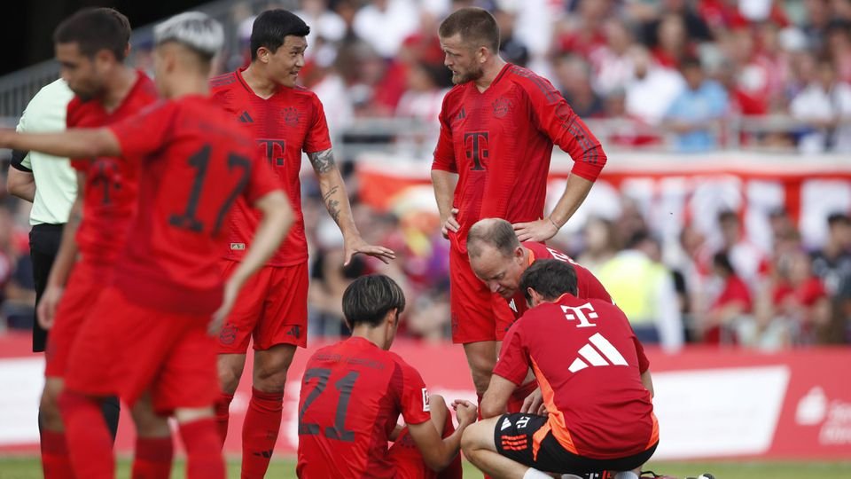 Bayern player undergoes surgery on match day against Benfica