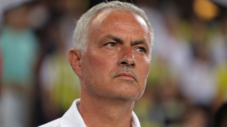 Mourinho devastated by rival: “If he doesn’t like it, leave”