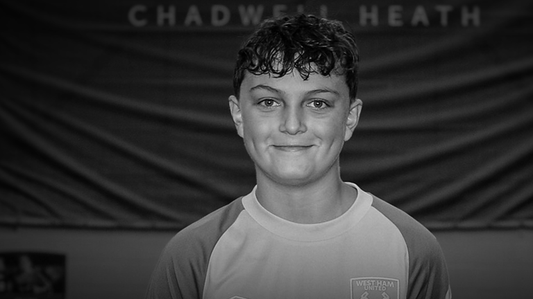 West Ham goalkeeper dies aged 15