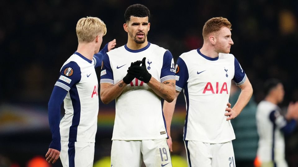 Tottenham player arrived at the stadium and coach... sent him home