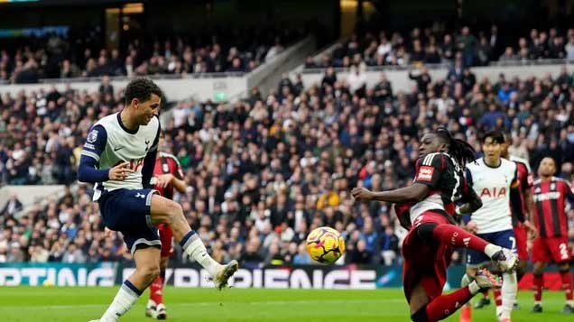 Tottenham and Fulham draw in London in the Premier League