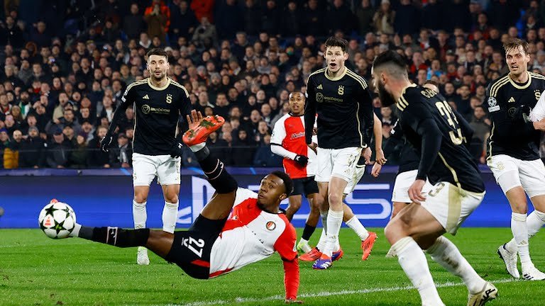 Feyenoord beats Sparta Prague at home in the Champions League